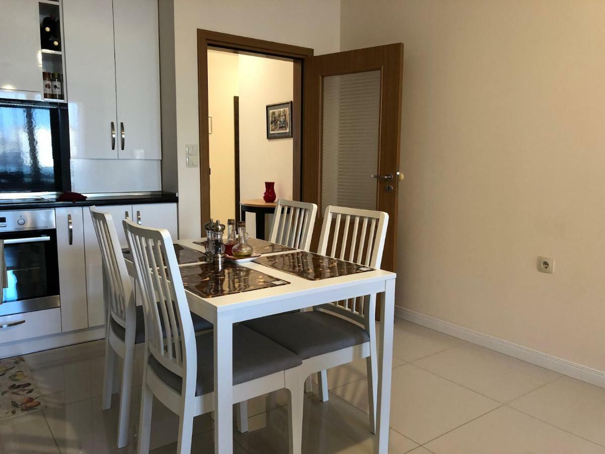 Astoria Apartment Veliko Tárnovo Exterior foto